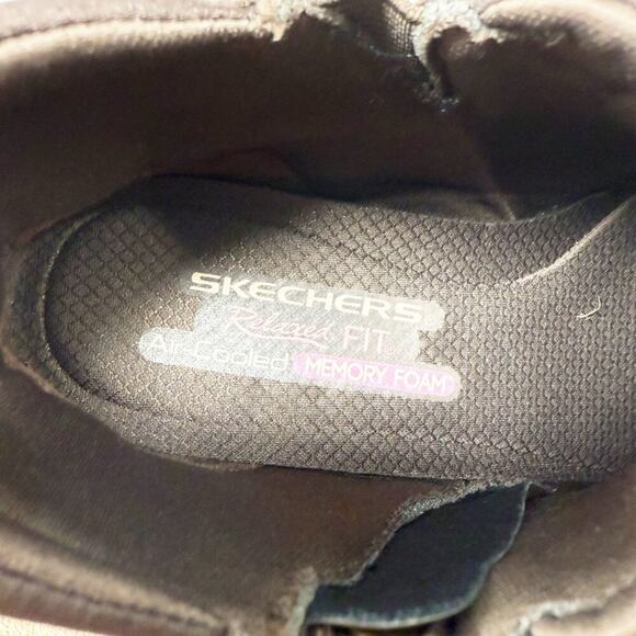 NWOB Skechers Brown Suede Flat Ankle Boots Women's Size 7 Relaxed Fit Side Zip - Picture 8 of 10